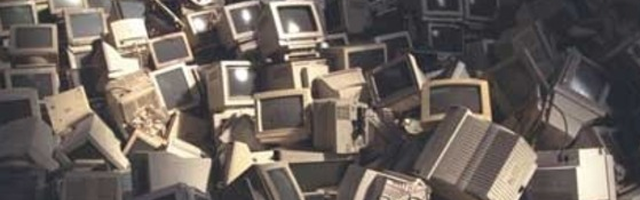 pile-of-old-computers