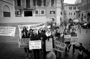 Zombitudine a Montecitorio foto di Laura Toro