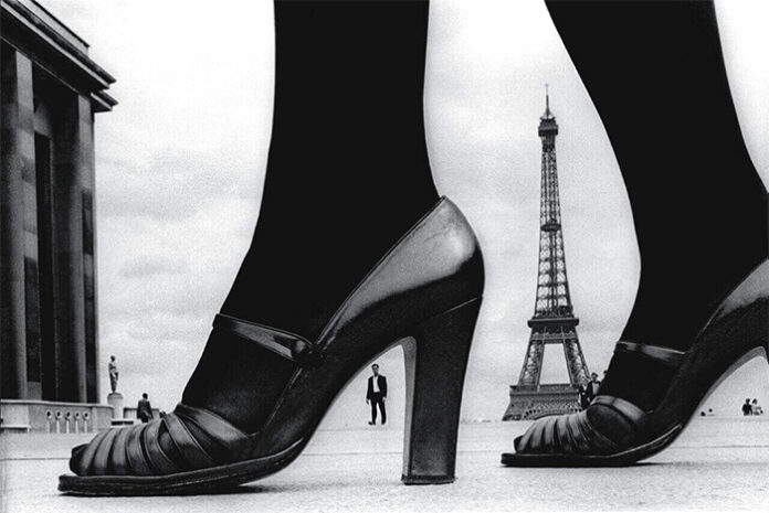 ph. Frank Horvat, Shoe and Eiffel Tower – Paris, 1974