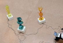 Lingue di vetro. Le creature abissali di Francesco Cavaliere